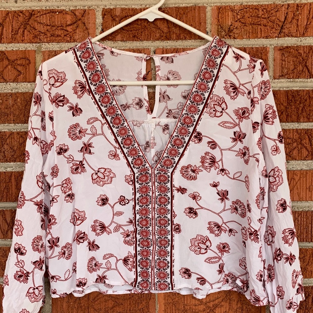 Long sleeve crop top